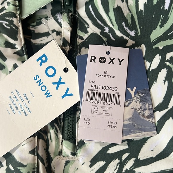 NWT Roxy Dry Flight Snow Jacket Medium - Picture 2 of 4